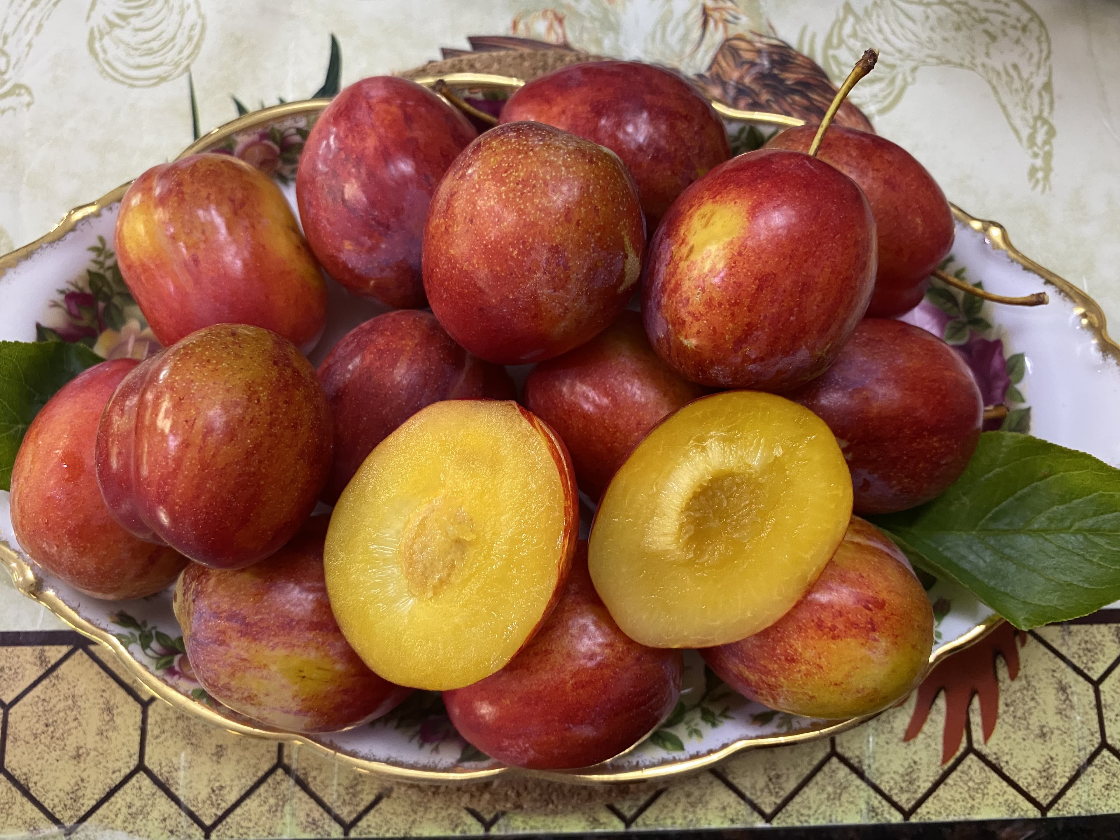 Flavor Grenade Pluot